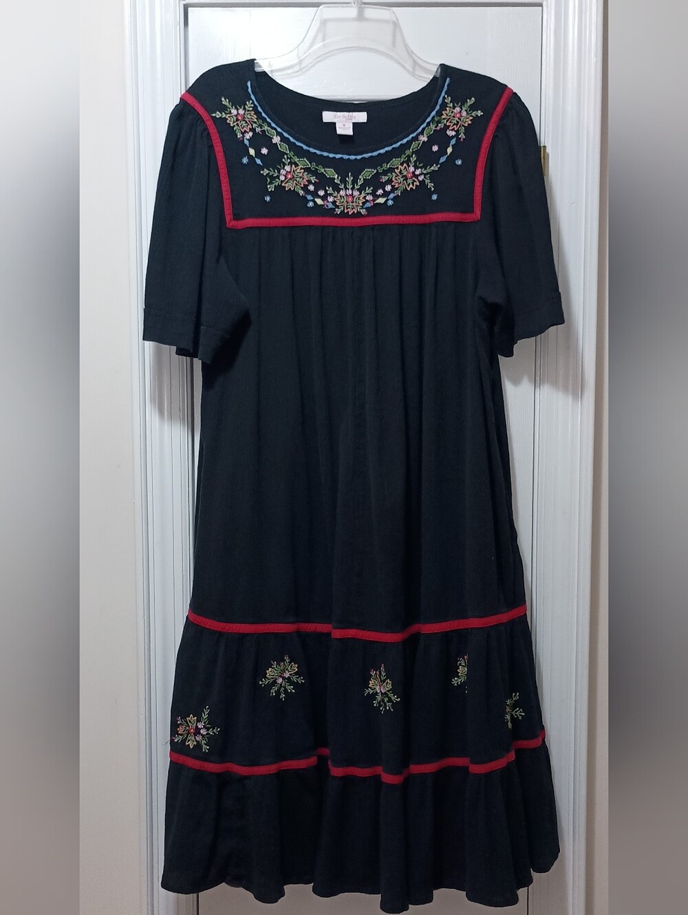 Vintage Go Softly Patio Black Embroidered Square-Yoke Women's Dress Medium